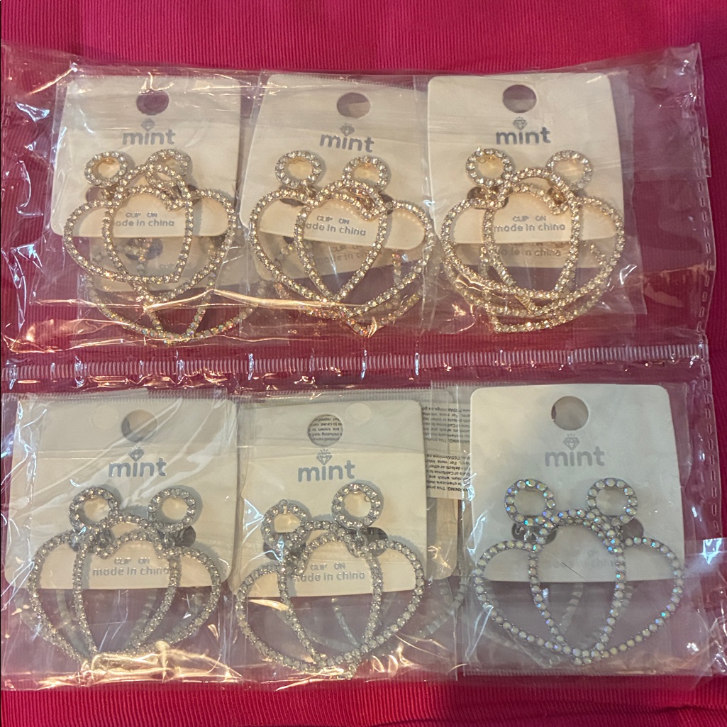 Mint Gold And Silver Tone Fashion Crystal Heart Earrings 15$